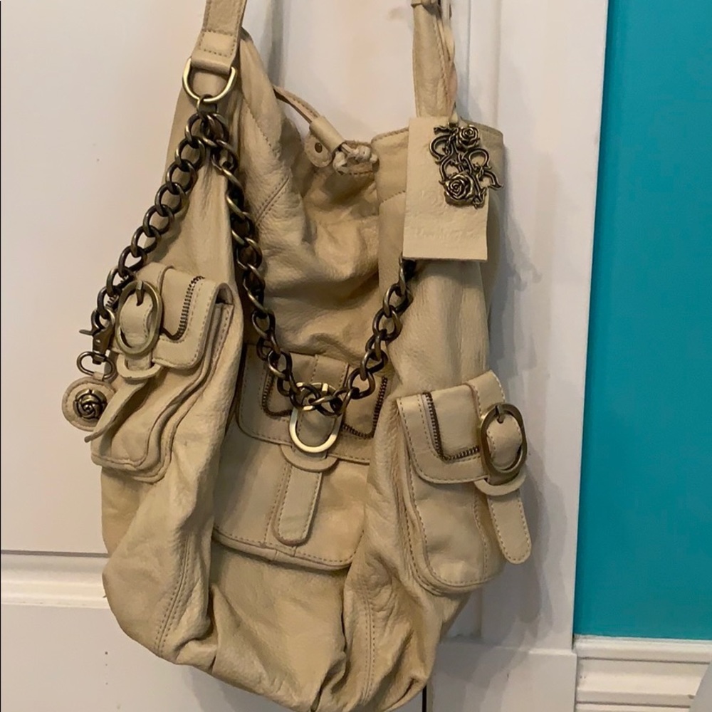 Rough roses beige leather bucket bag